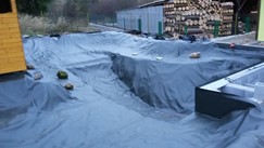 Izolace zahradního jezírka ve Spáleném Pořičí